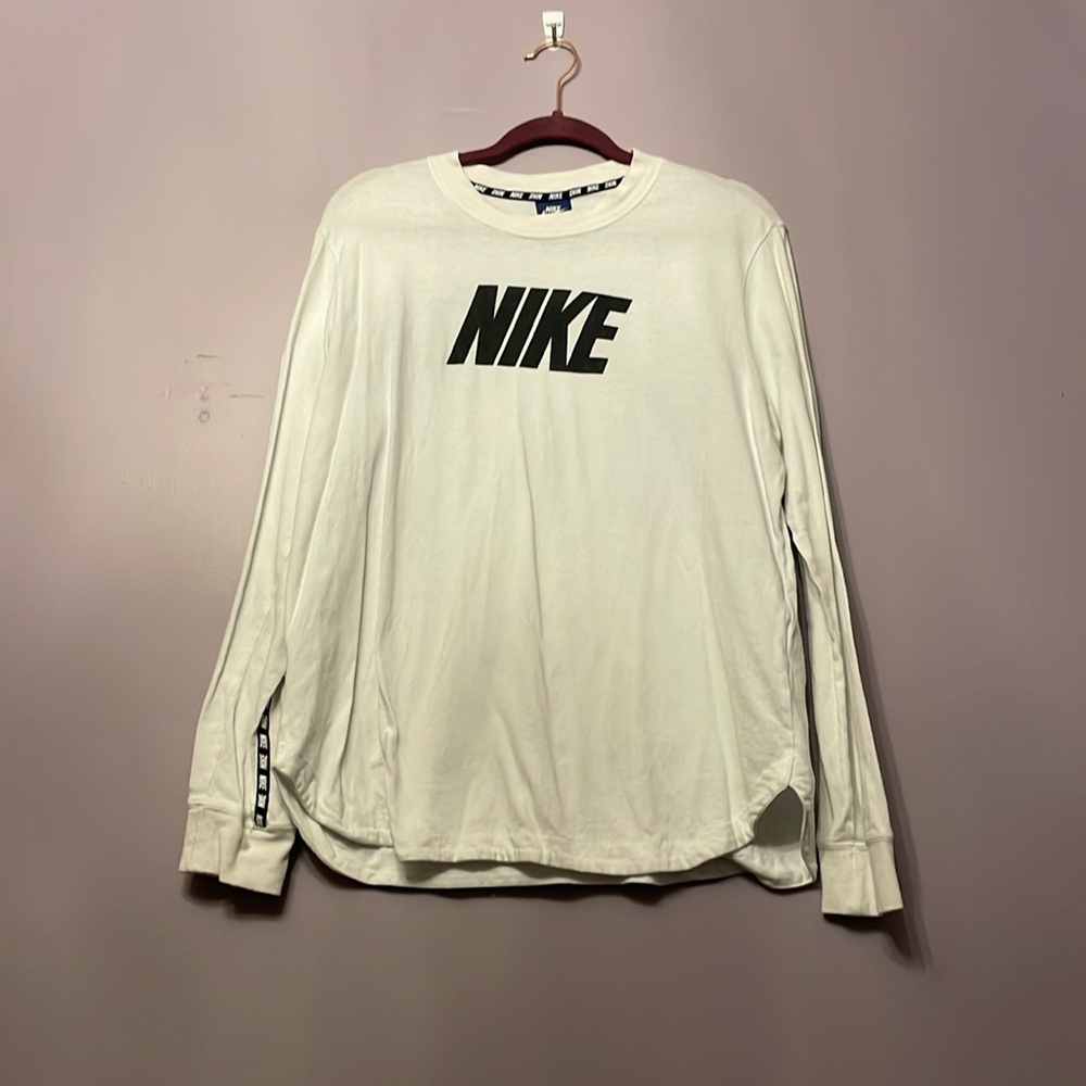 Nike long sleeve top